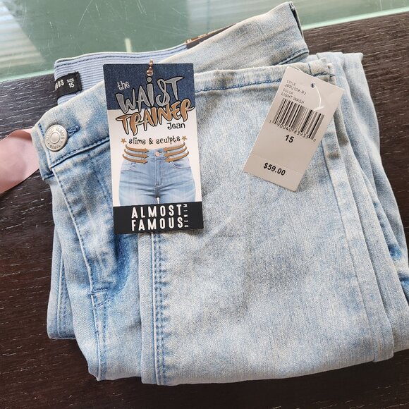 NWT Almost Famous Jeggings Waist Trainer Jean Juniors size 15 - Picture 2 of 8